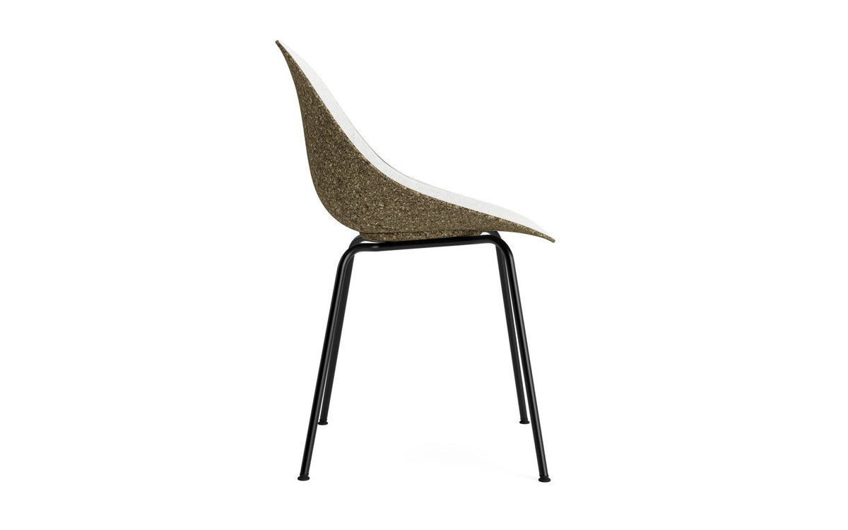 Mat Stuhl polster Seegras Schwartz stahl in Hallingdal 110 präsentiert im Onlineshop von KAQTU Design AG. Stuhl ist von Normann Copenhagen