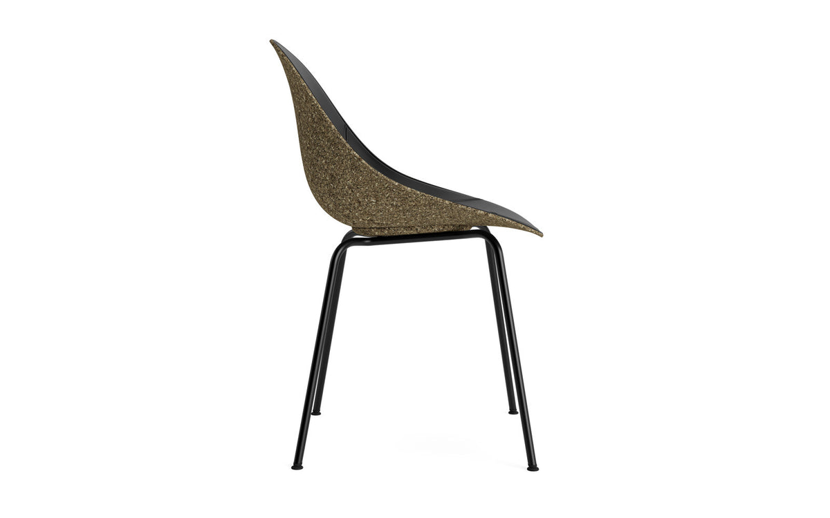 Mat Stuhl polster Seegras Schwartz stahl in Ultra 41599 präsentiert im Onlineshop von KAQTU Design AG. Stuhl ist von Normann Copenhagen