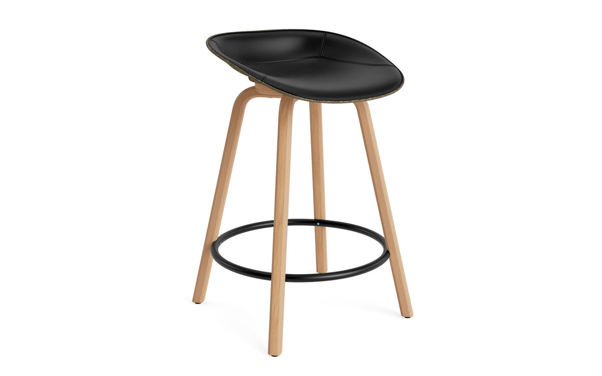 Mat Barstuhl 65 cm Frontpolster Seegras Buchenholz/schwarz in Ultra 41599 präsentiert im Onlineshop von KAQTU Design AG. Barstuhl ist von Normann Copenhagen