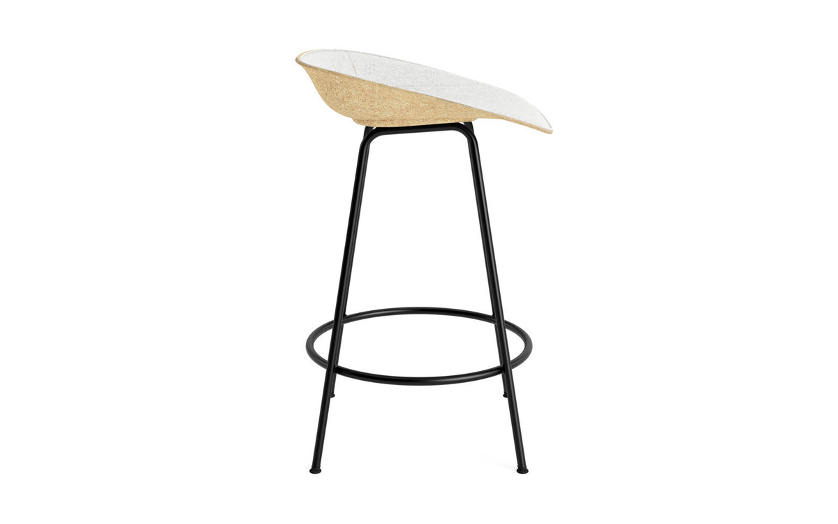 Mat Barstuhl 65 cm Frontpolster Hanffasern schwarzes Stahl in Hallingdal 110 präsentiert im Onlineshop von KAQTU Design AG. Barstuhl ist von Normann Copenhagen