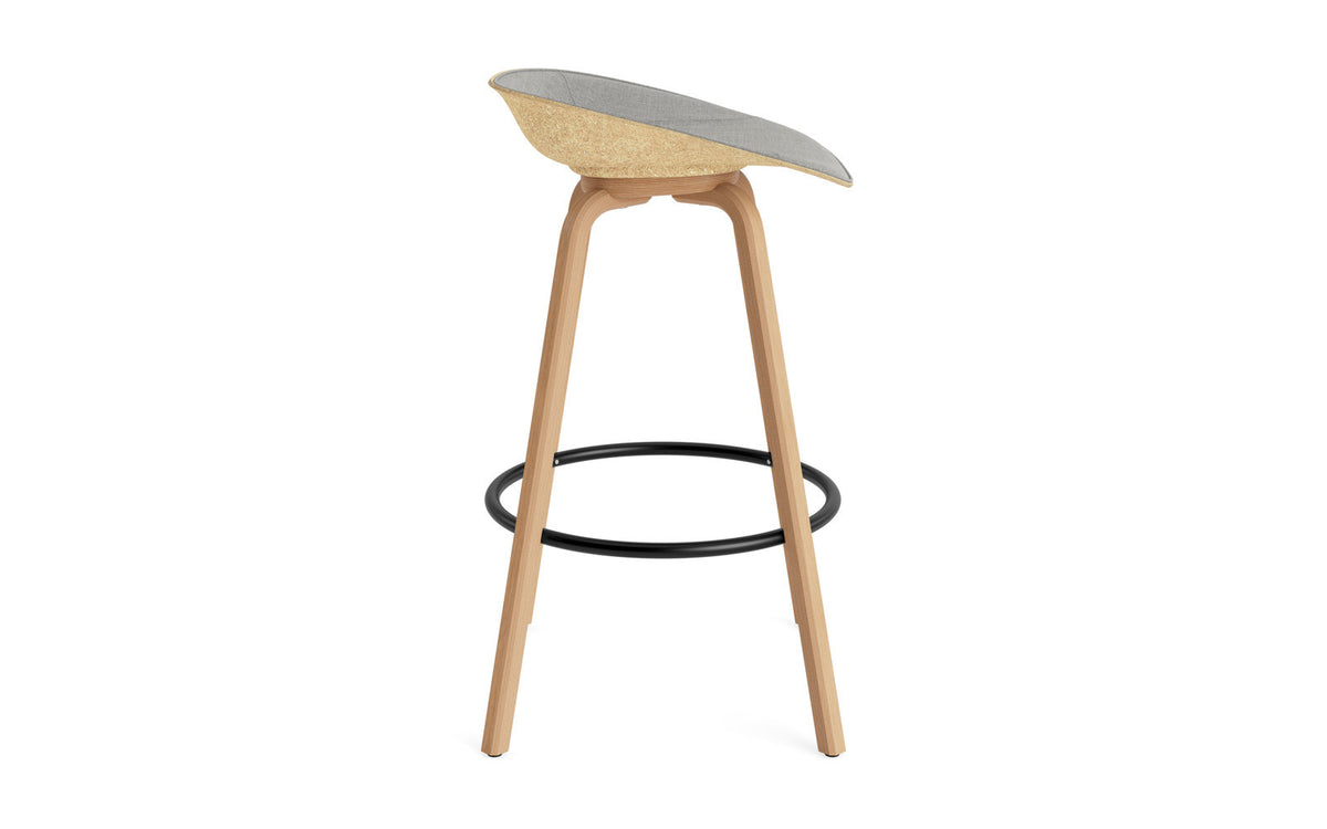 Mat Barstuhl 75 cm Frontpolster Hanffasern Buchenholz/schwarz in Remix 133 präsentiert im Onlineshop von KAQTU Design AG. Barstuhl ist von Normann Copenhagen