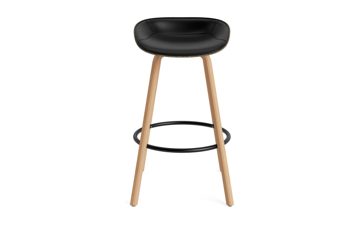 Mat Barstuhl 75 cm Frontpolster Seegras Buchenholz/schwarz in Ultra 41599 präsentiert im Onlineshop von KAQTU Design AG. Barstuhl ist von Normann Copenhagen