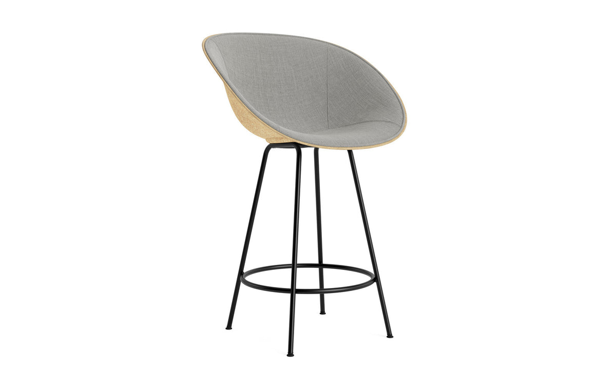 Mat Barstuhl mit Armlehne 65 cm Frontpolster Hanffasern schwarzes Stahl in Remix 133 präsentiert im Onlineshop von KAQTU Design AG. Barstuhl ist von Normann Copenhagen