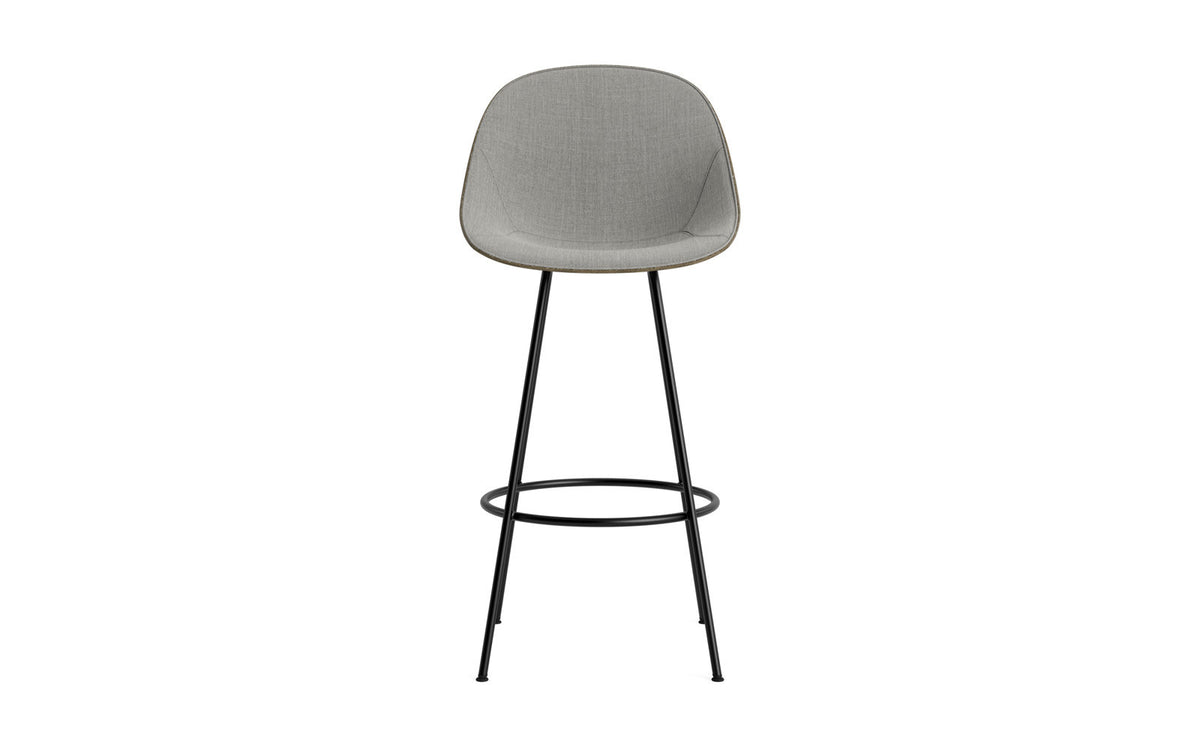 Mat Barstuhl 75 cm Frontpolster Seegras schwartz Stahl in Remix 133 präsentiert im Onlineshop von KAQTU Design AG. Barstuhl ist von Normann Copenhagen