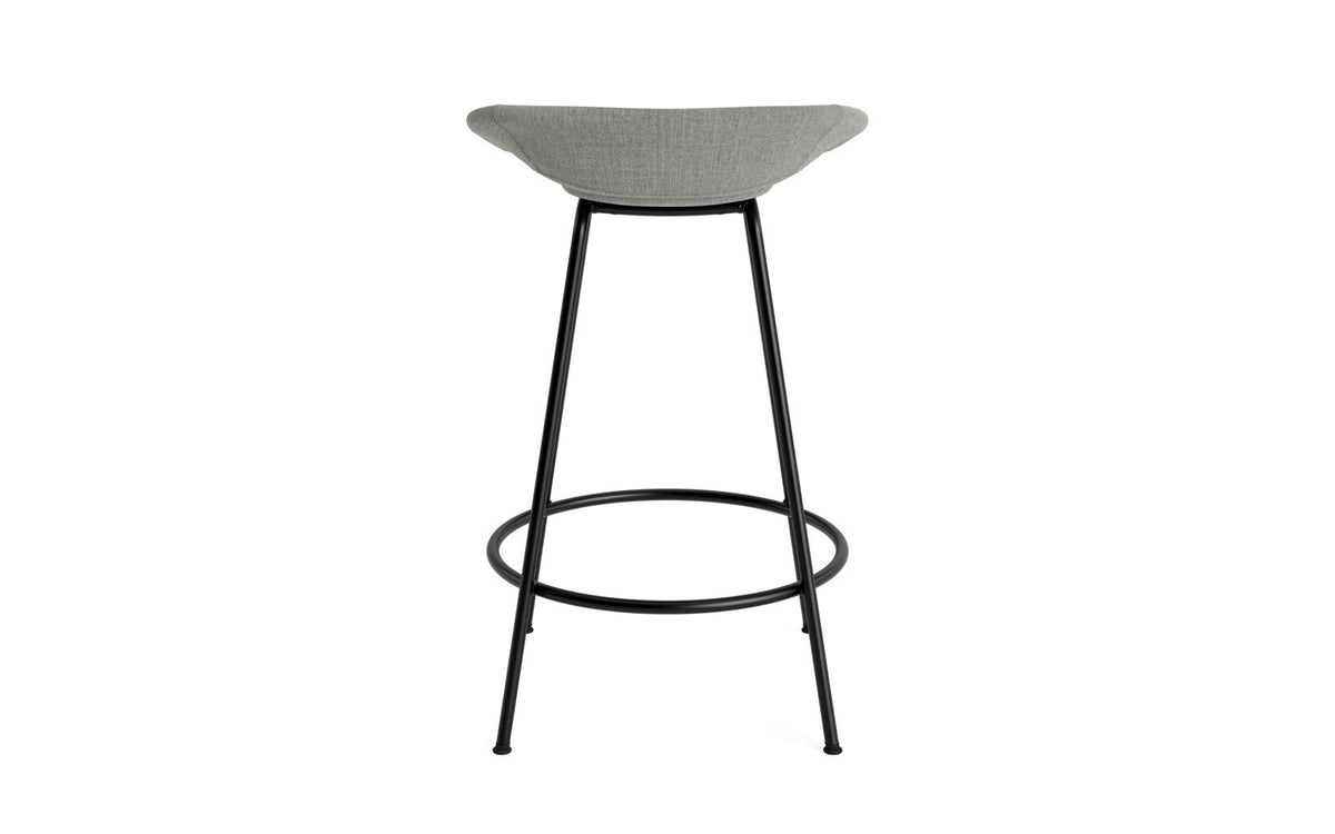 Mat Barstuhl 65 cm vollpolster schwarzes Stahl in Remix 133 präsentiert im Onlineshop von KAQTU Design AG. Barstuhl ist von Normann Copenhagen