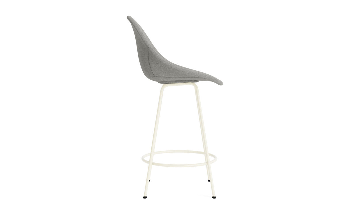 Mat Barstuhl 65 cm vollpolster creme Stahl in Remix 133 präsentiert im Onlineshop von KAQTU Design AG. Barstuhl ist von Normann Copenhagen