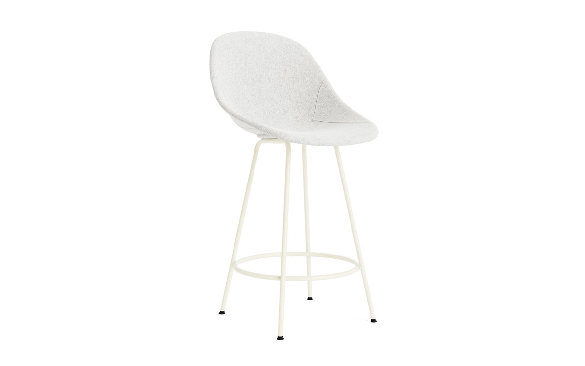 Mat Barstuhl 65 cm vollpolster creme Stahl in Hallingdal 110 präsentiert im Onlineshop von KAQTU Design AG. Barstuhl ist von Normann Copenhagen