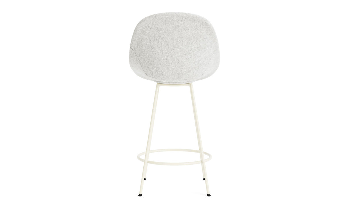 Mat Barstuhl 65 cm vollpolster creme Stahl in Hallingdal 110 präsentiert im Onlineshop von KAQTU Design AG. Barstuhl ist von Normann Copenhagen