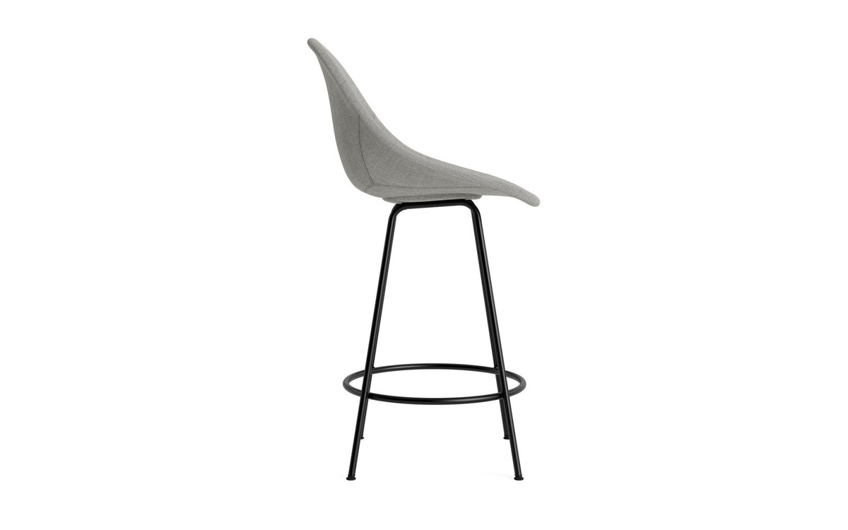 Mat Barstuhl 65 cm vollpolster schwarzes Stahl in Remix 133 präsentiert im Onlineshop von KAQTU Design AG. Barstuhl ist von Normann Copenhagen