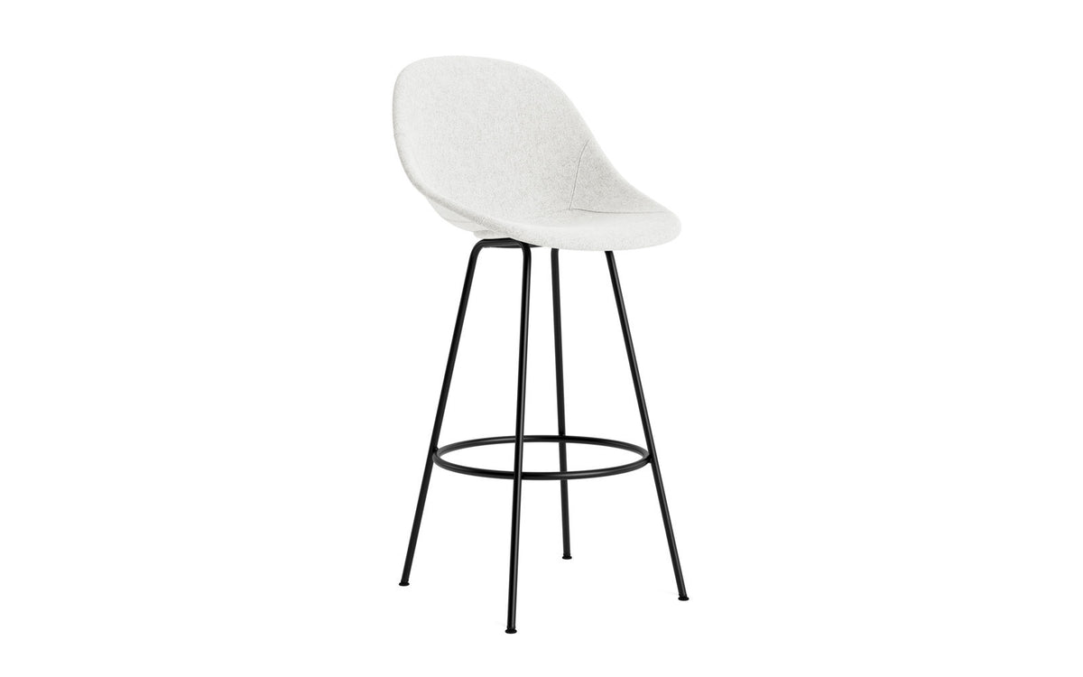 Mat Barstuhl 75 cm vollpolster schwarzes Stahl in Hallingdal 110 präsentiert im Onlineshop von KAQTU Design AG. Barstuhl ist von Normann Copenhagen