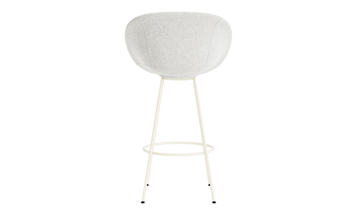 Mat Barstuhl mit Armlehne 75 cm vollpolster creme Stahl in Hallingdal 110 präsentiert im Onlineshop von KAQTU Design AG. Barstuhl ist von Normann Copenhagen