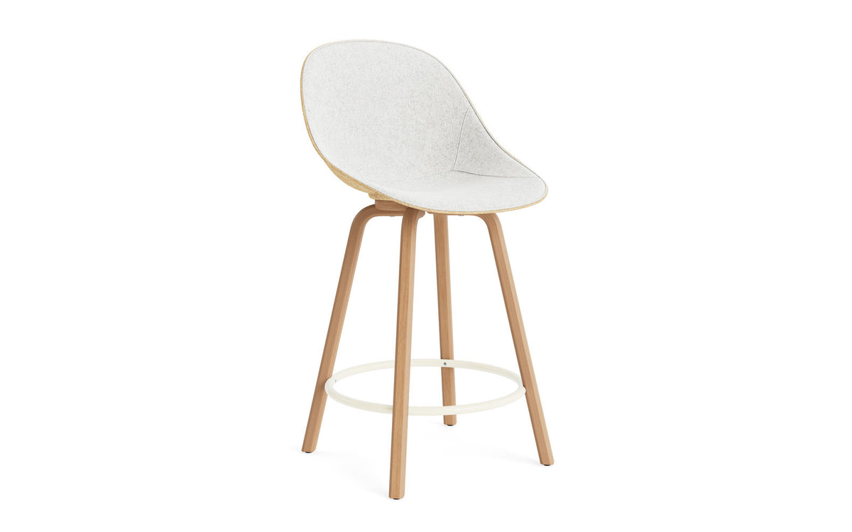 Mat Barstuhl 65 cm Frontpolster Hanffasern Buchenholz/creme in Hallingdal 110 präsentiert im Onlineshop von KAQTU Design AG. Barstuhl ist von Normann Copenhagen