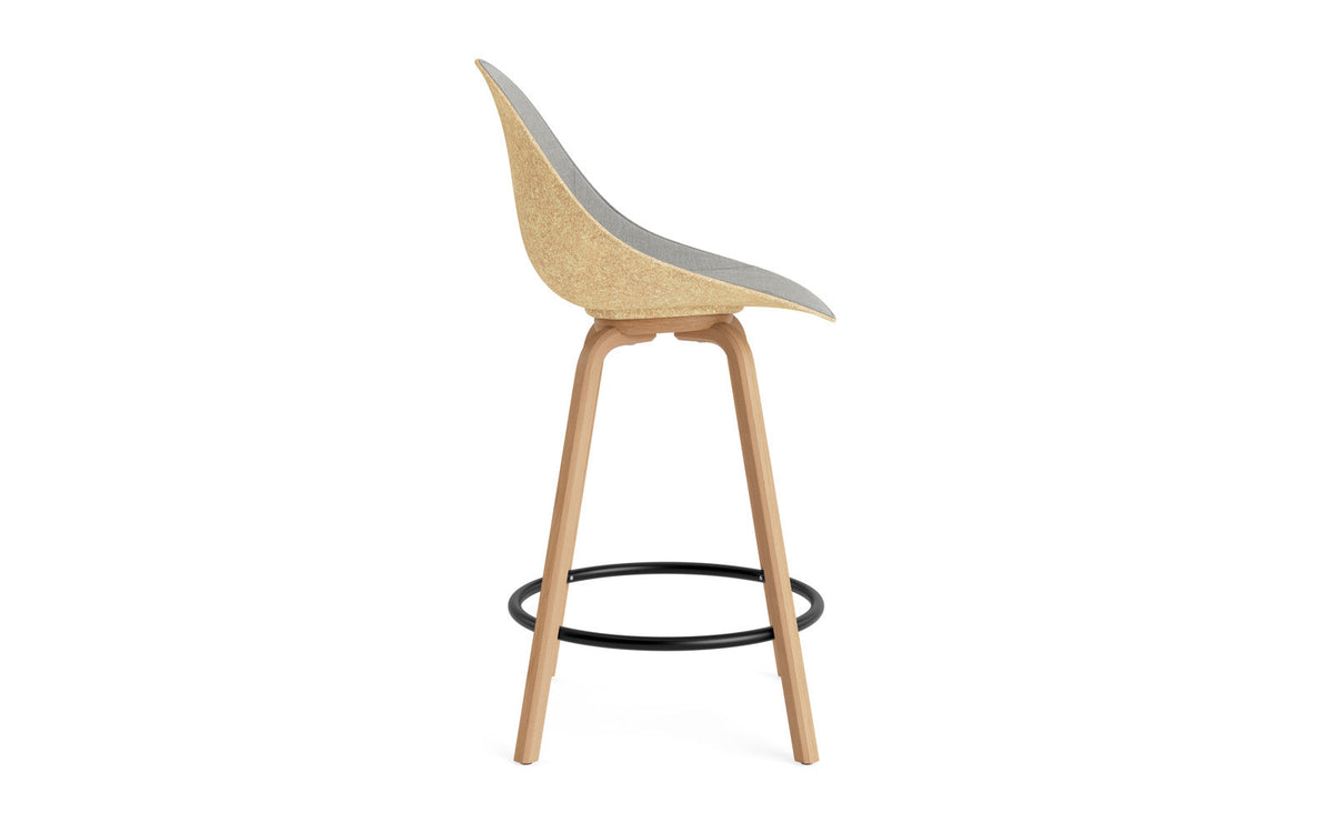 Mat Barstuhl 65 cm Frontpolster Hanffasern Buchenholz/schwarz in Remix 133 präsentiert im Onlineshop von KAQTU Design AG. Barstuhl ist von Normann Copenhagen