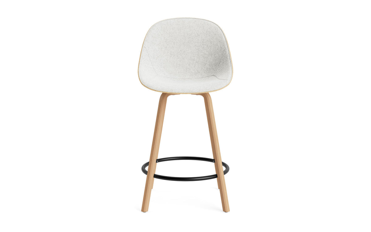 Mat Barstuhl 65 cm Frontpolster Hanffasern Buchenholz/schwarz in Hallingdal 110 präsentiert im Onlineshop von KAQTU Design AG. Barstuhl ist von Normann Copenhagen