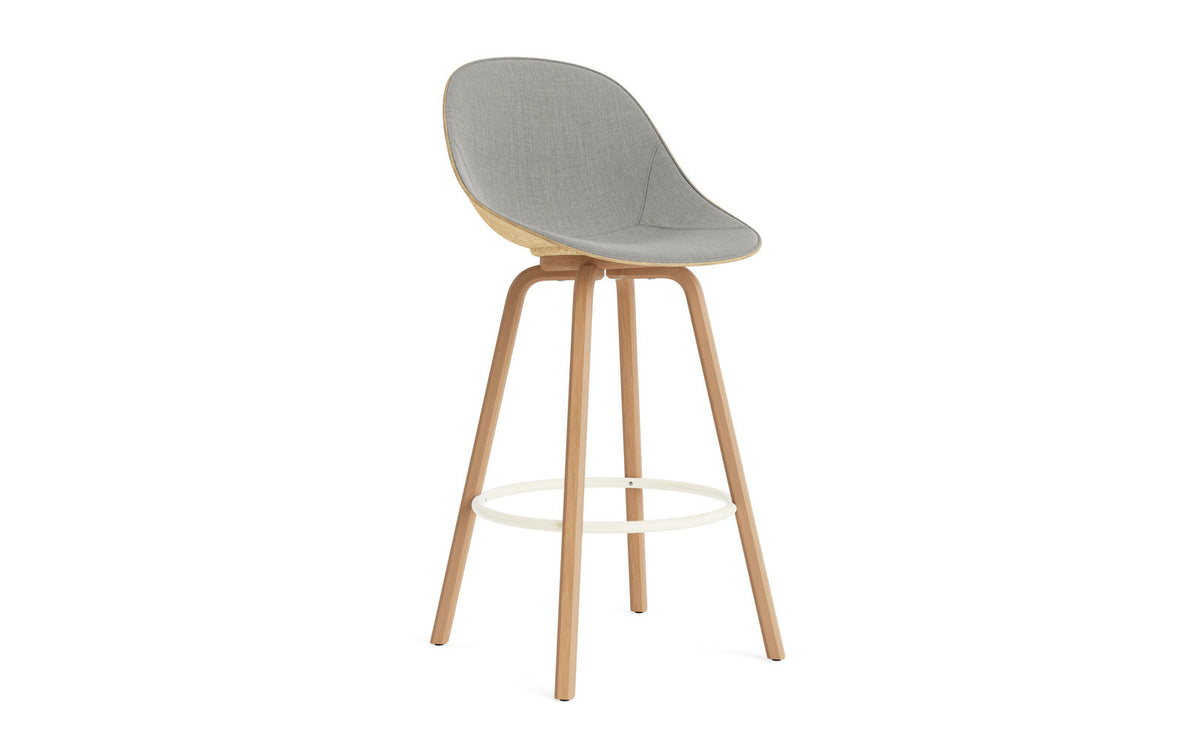 Mat Barstuhl 75 cm Frontpolster Hanffasern Buchenholz/creme in Remix 133 präsentiert im Onlineshop von KAQTU Design AG. Barstuhl ist von Normann Copenhagen
