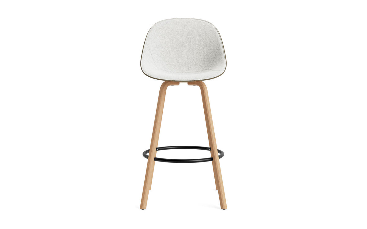 Mat Barstuhl 75 cm Frontpolster Seegras Buchenholz/schwarz in Hallingdal 110 präsentiert im Onlineshop von KAQTU Design AG. Barstuhl ist von Normann Copenhagen