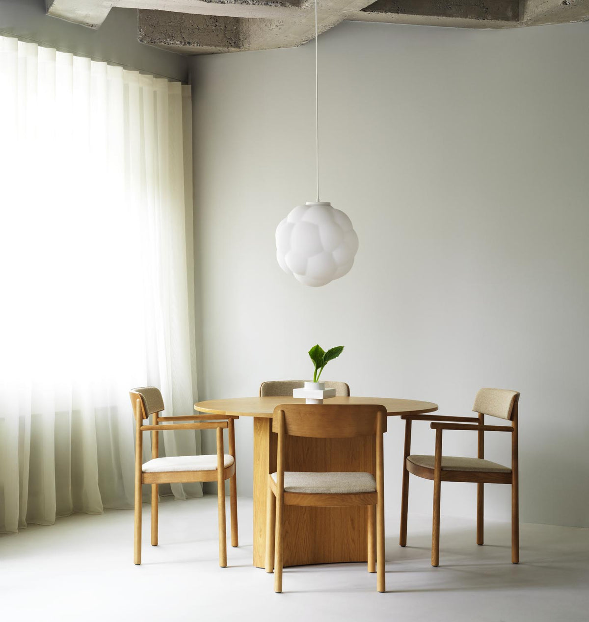 Timb Loungesessel Upholstery in Tan / Hallingdal 220 präsentiert im Onlineshop von KAQTU Design AG. Sessel ist von Normann Copenhagen