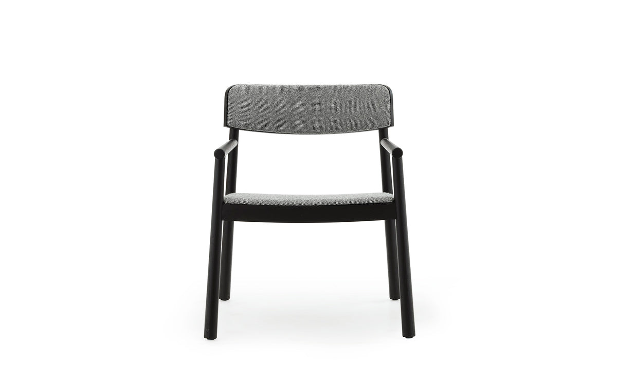 Timb Loungesessel Upholstery in Black / Hallingdal 166 präsentiert im Onlineshop von KAQTU Design AG. Sessel ist von Normann Copenhagen