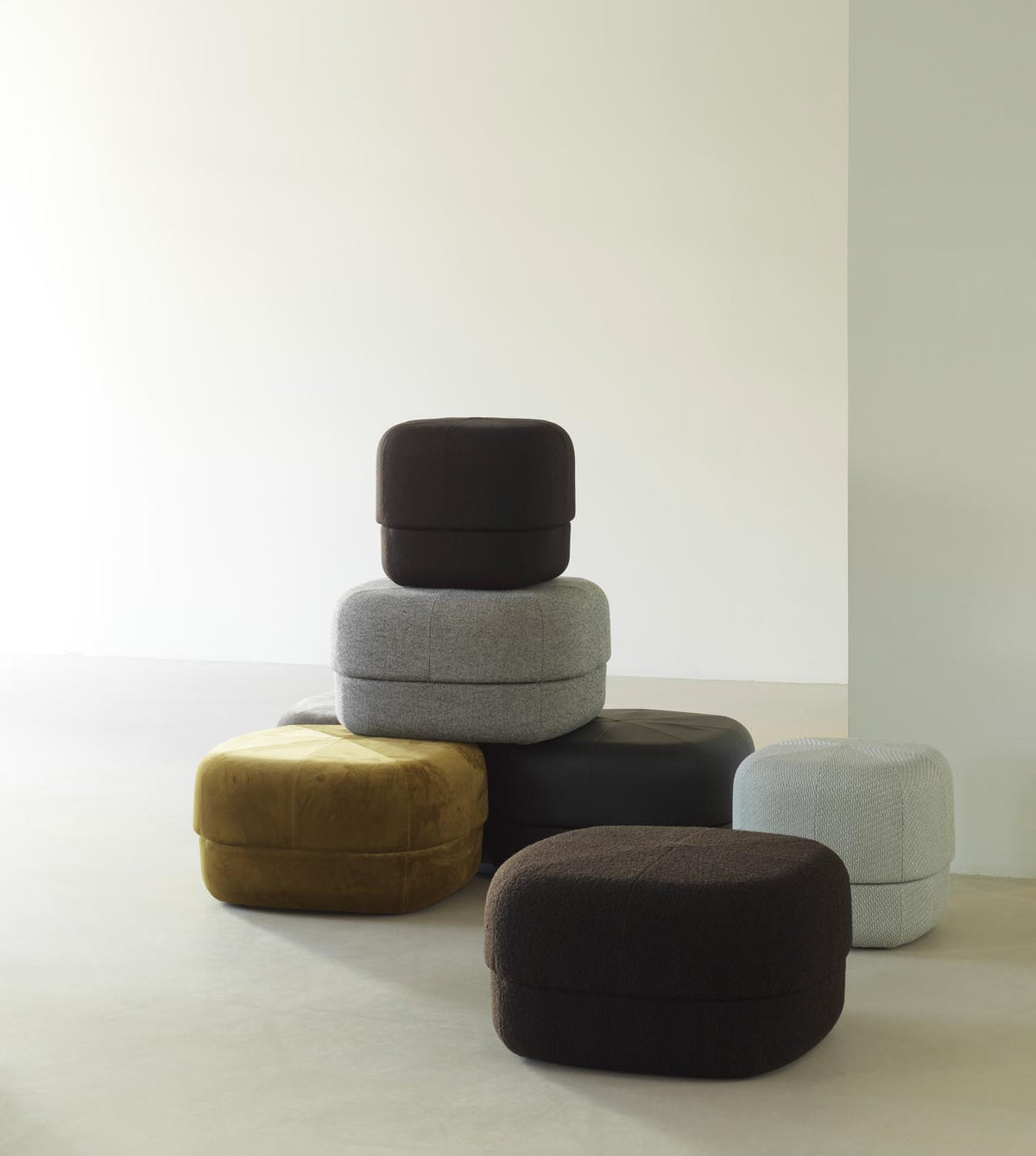 Circus Pouf in  präsentiert im Onlineshop von KAQTU Design AG. Pouf ist von Normann Copenhagen
