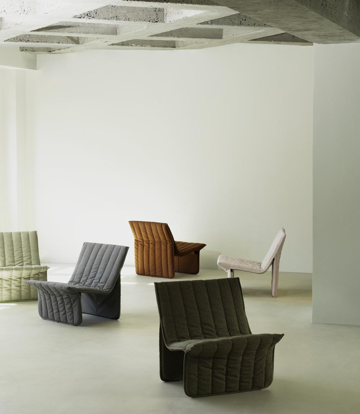 Limit Lounge-Sessel in  präsentiert im Onlineshop von KAQTU Design AG. Sessel ist von Normann Copenhagen