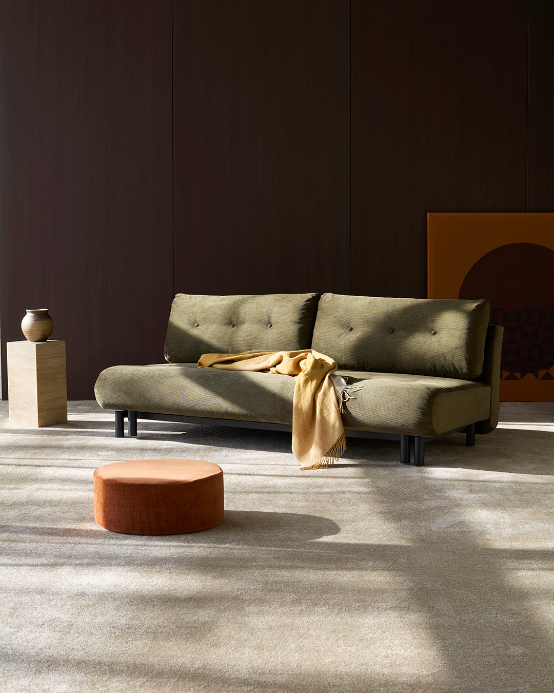 Nabli Schlafsofa in 316 Cordufine Pine Green präsentiert im Onlineshop von KAQTU Design AG. Bettsofa ist von Innovation Living