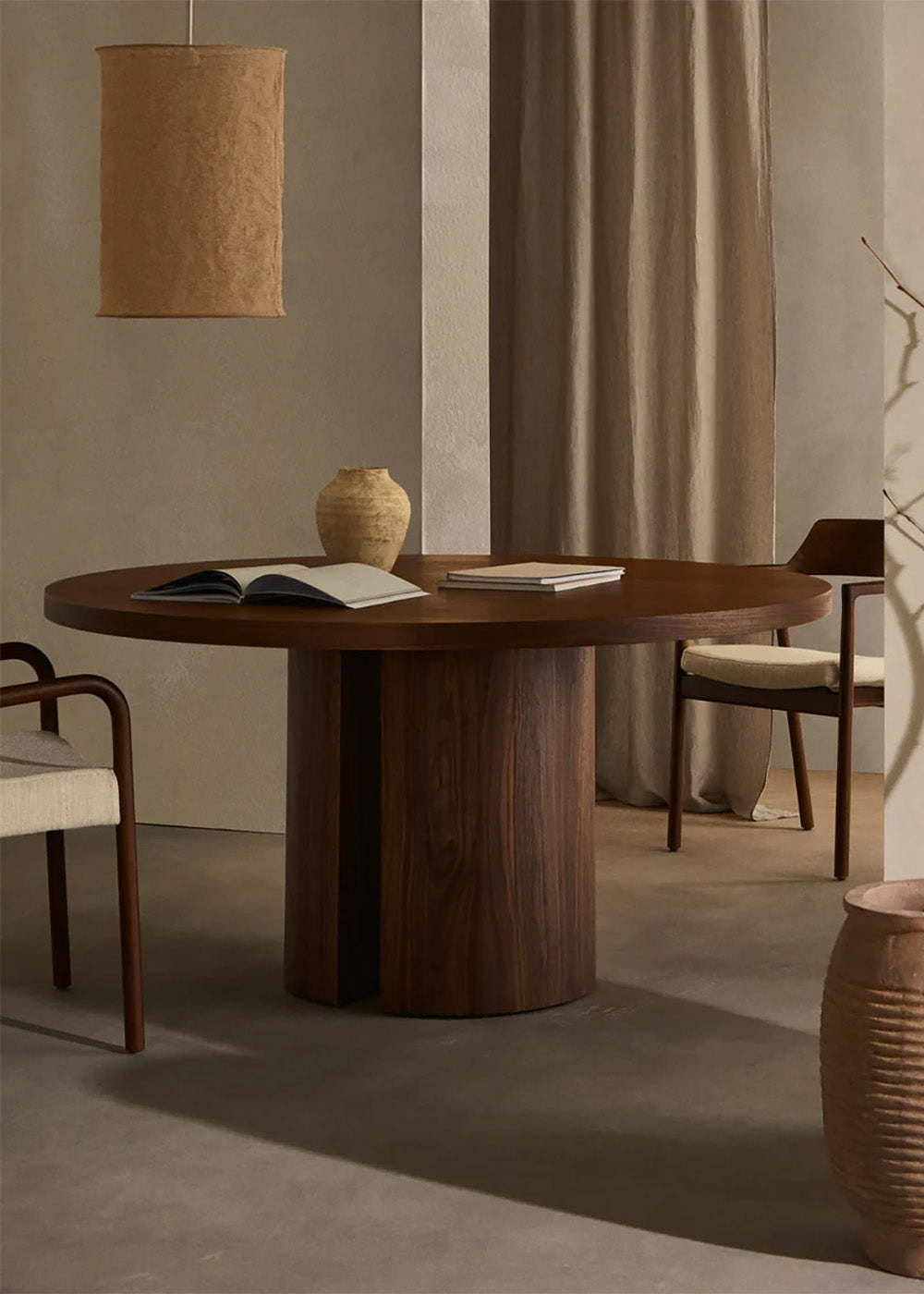 Runder Esstisch Nealy in Walnuss von Kave Home