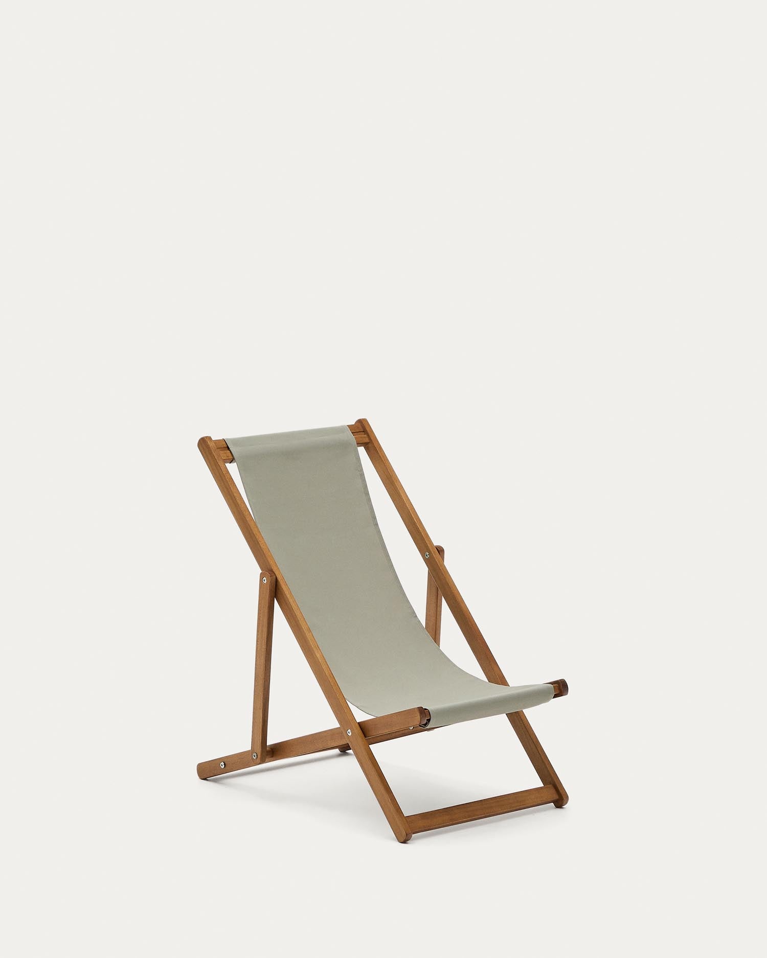 Klappbarer Outdoor-Liegestuhl Adredna für Kinder in Grün aus massivem Akazienholz FSC 100 % in Grün präsentiert im Onlineshop von KAQTU Design AG. Liegestuhl ist von Kave Home