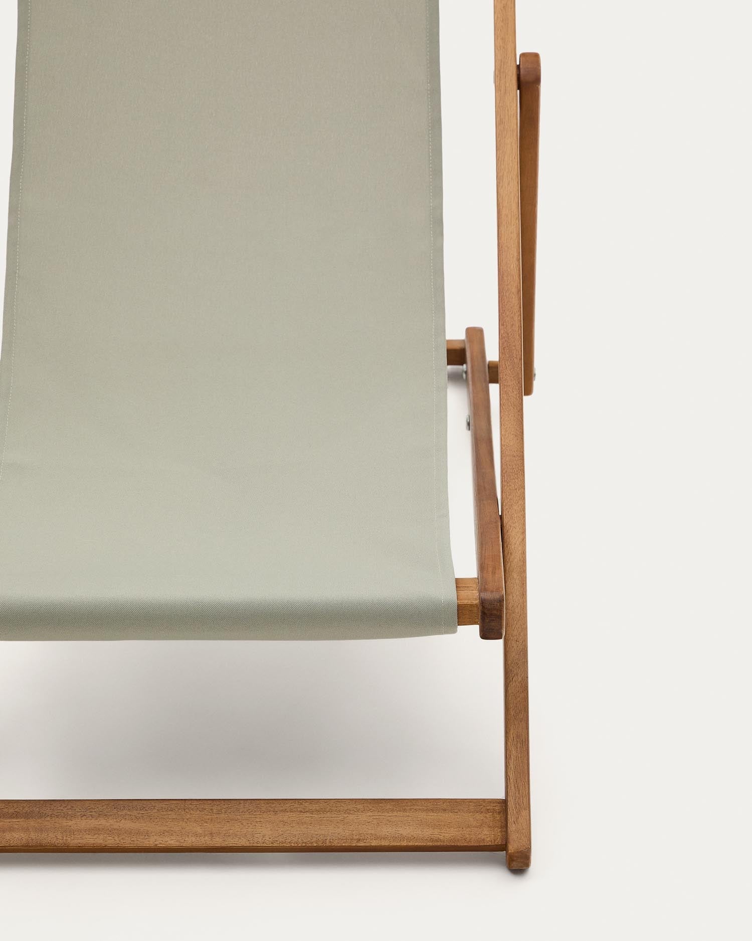Klappbarer Outdoor-Liegestuhl Adredna für Kinder in Grün aus massivem Akazienholz FSC 100 % in Grün präsentiert im Onlineshop von KAQTU Design AG. Liegestuhl ist von Kave Home