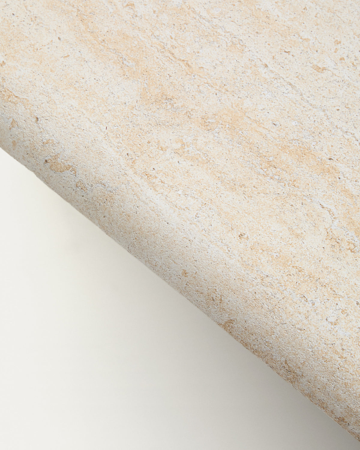 Couchtisch Drasi aus Zement in Travertinoptik 140 x 70 cm in Beige, Ecru präsentiert im Onlineshop von KAQTU Design AG. Loungetisch ist von Kave Home