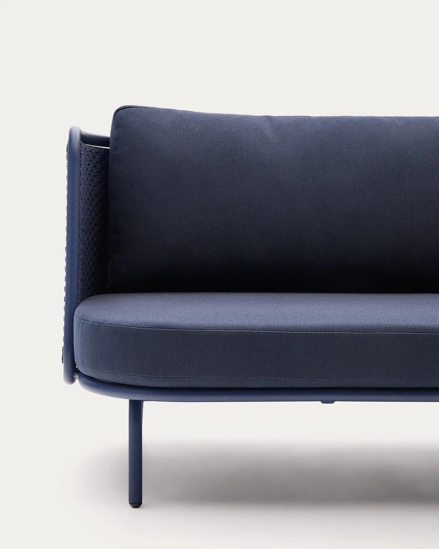 Elegantes Outdoor-Sofa für 3 Personen, 210 cm, aus Aluminium und blauem Seil, ideal für moderne Terrassen und Gärten.