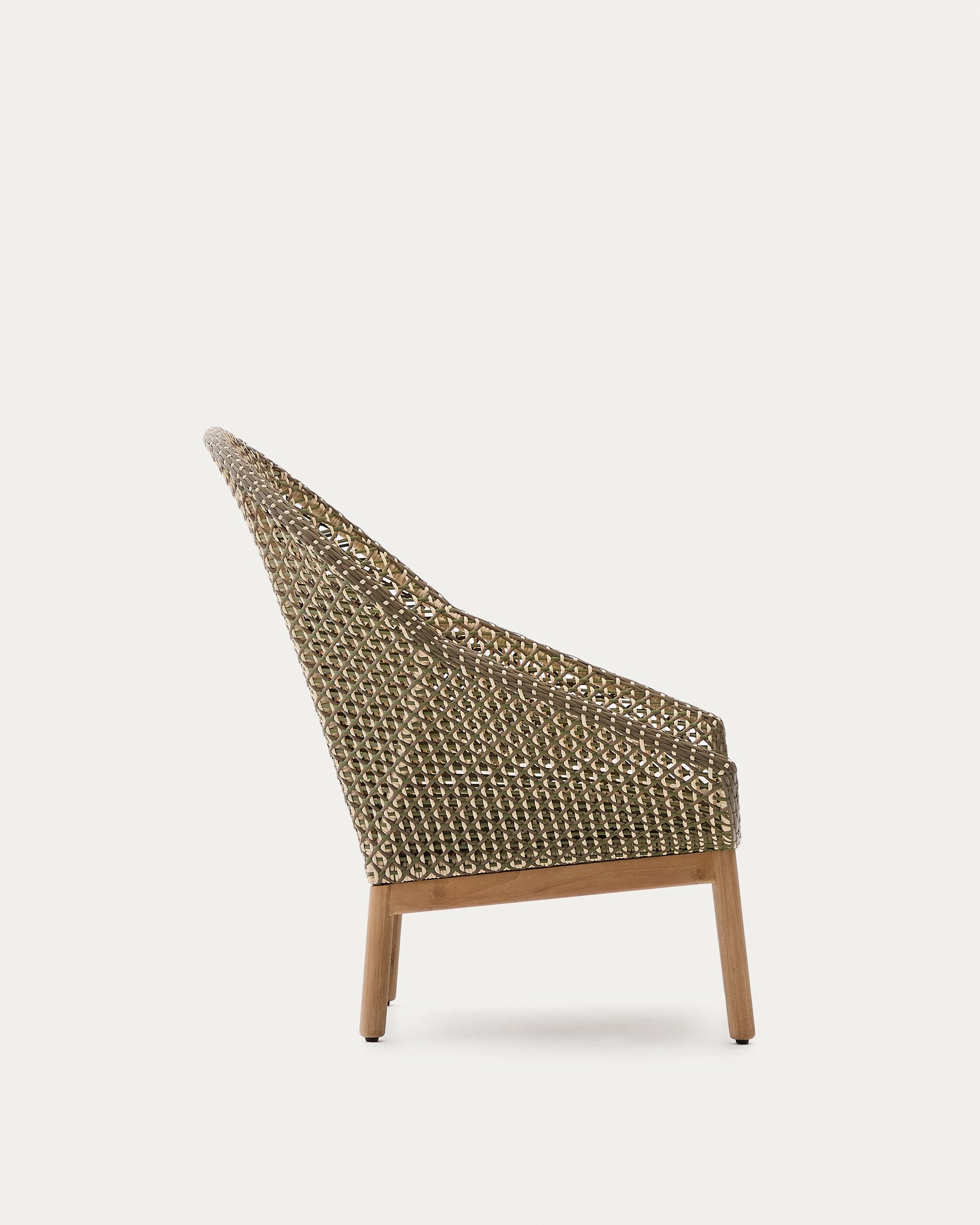 Sessel Olbia: Hohe Rückenlehne, synthetisches Rattan, FSC-Teakholz, stilvoll und nachhaltig für moderne Wohnräume.