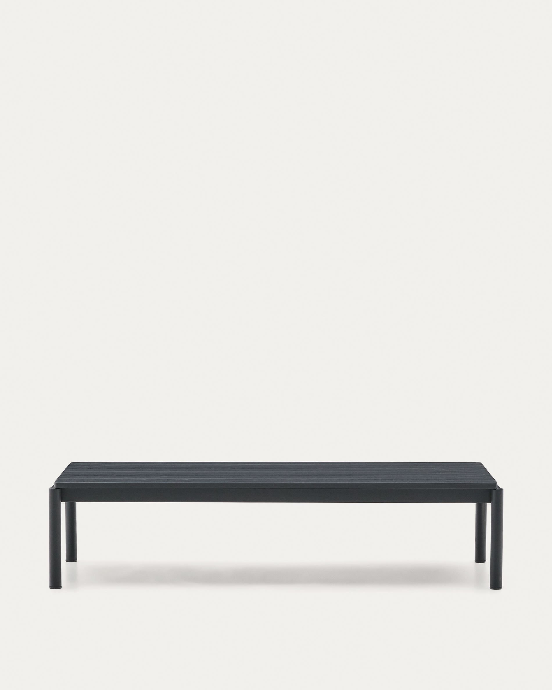 Moderner Couchtisch Sorells aus grauem Aluminium, 63 x 144,6 cm, von Kave Home – stilvoll und funktional für Ihr Zuhause.