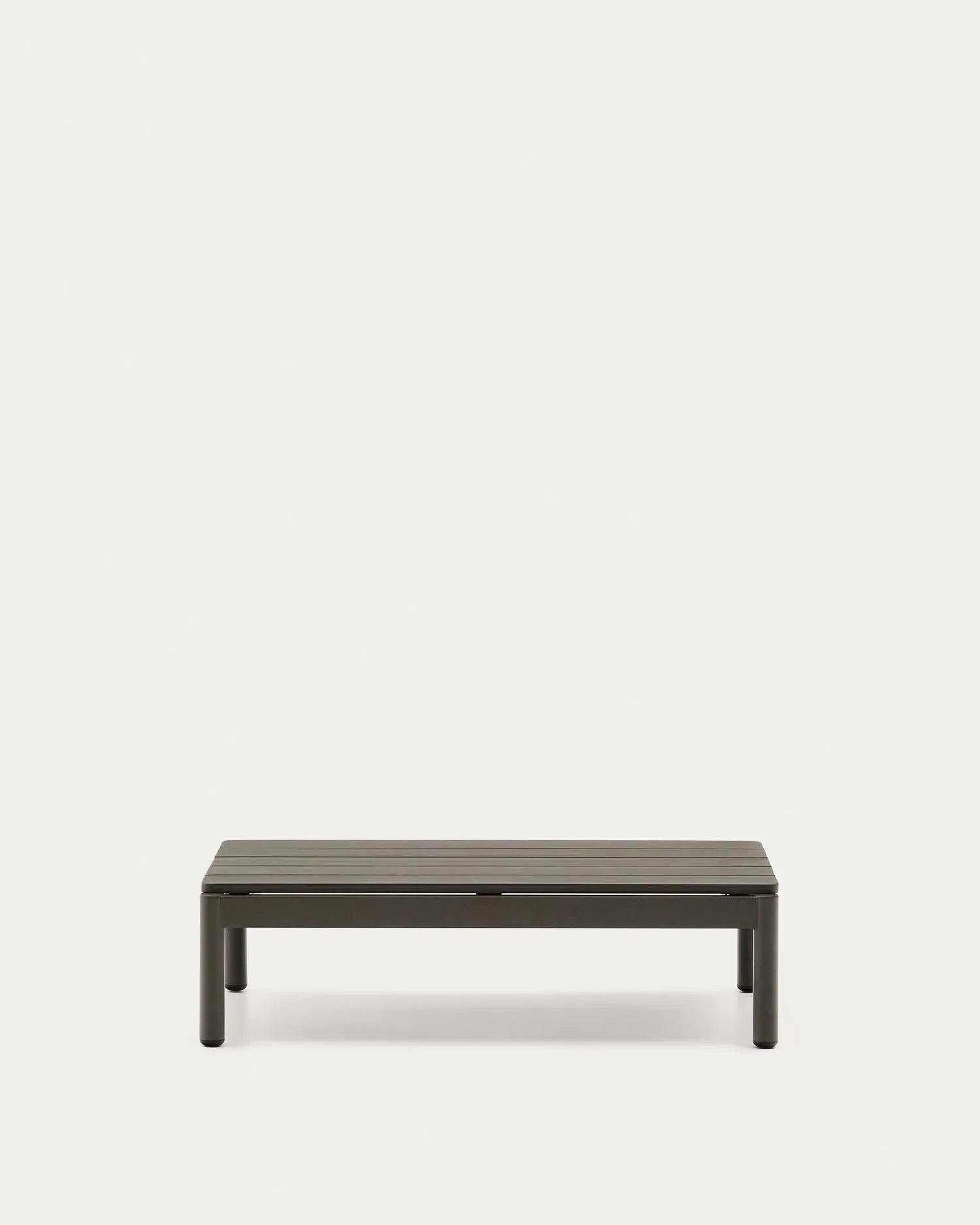 Couchtisch Sorells aus grünem Aluminium 52,4 x 91 cm   in Khaki präsentiert im Onlineshop von KAQTU Design AG. Beistelltisch Outdoor ist von Kave Home