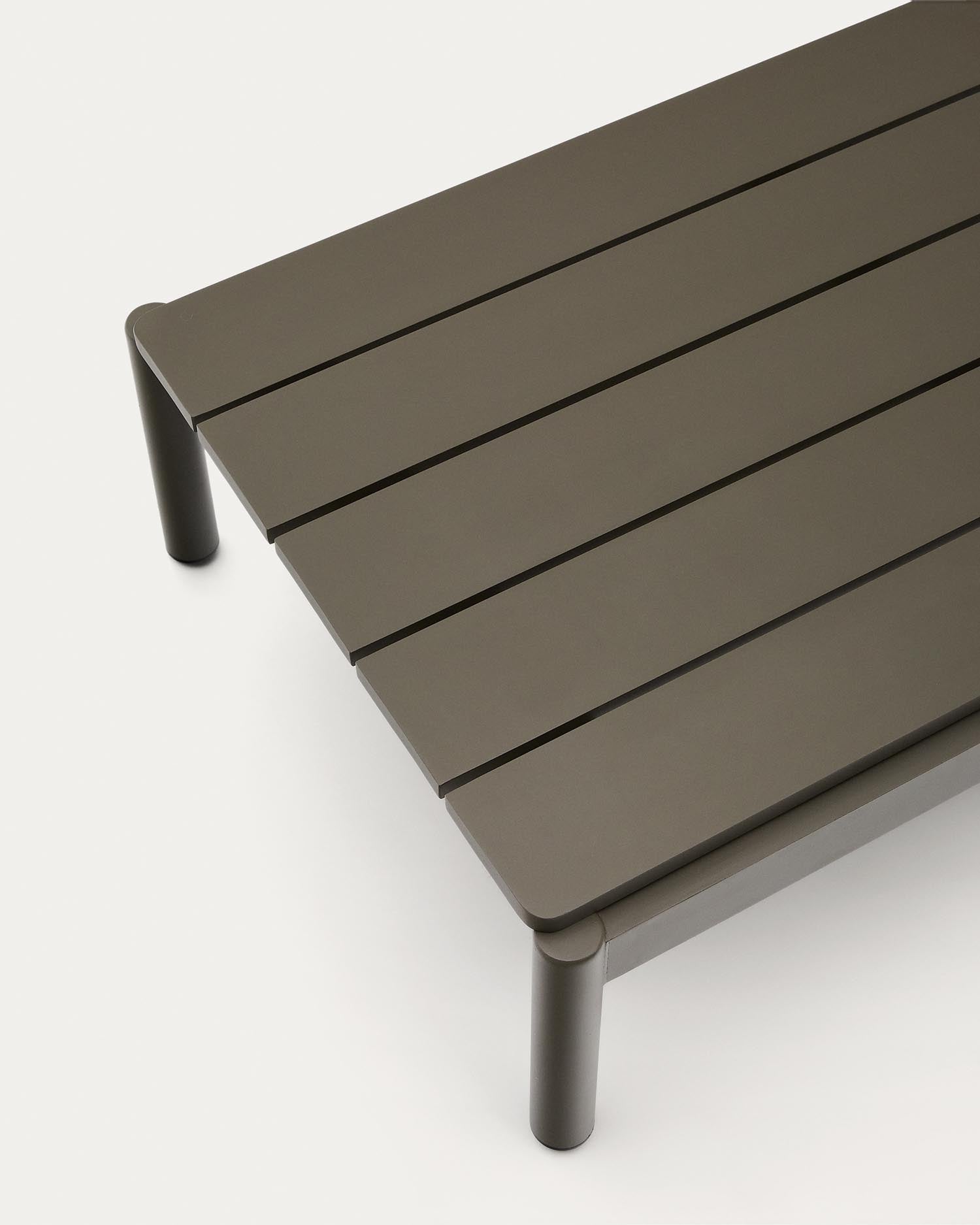 Couchtisch Sorells aus grünem Aluminium 52,4 x 91 cm   in Khaki präsentiert im Onlineshop von KAQTU Design AG. Beistelltisch Outdoor ist von Kave Home
