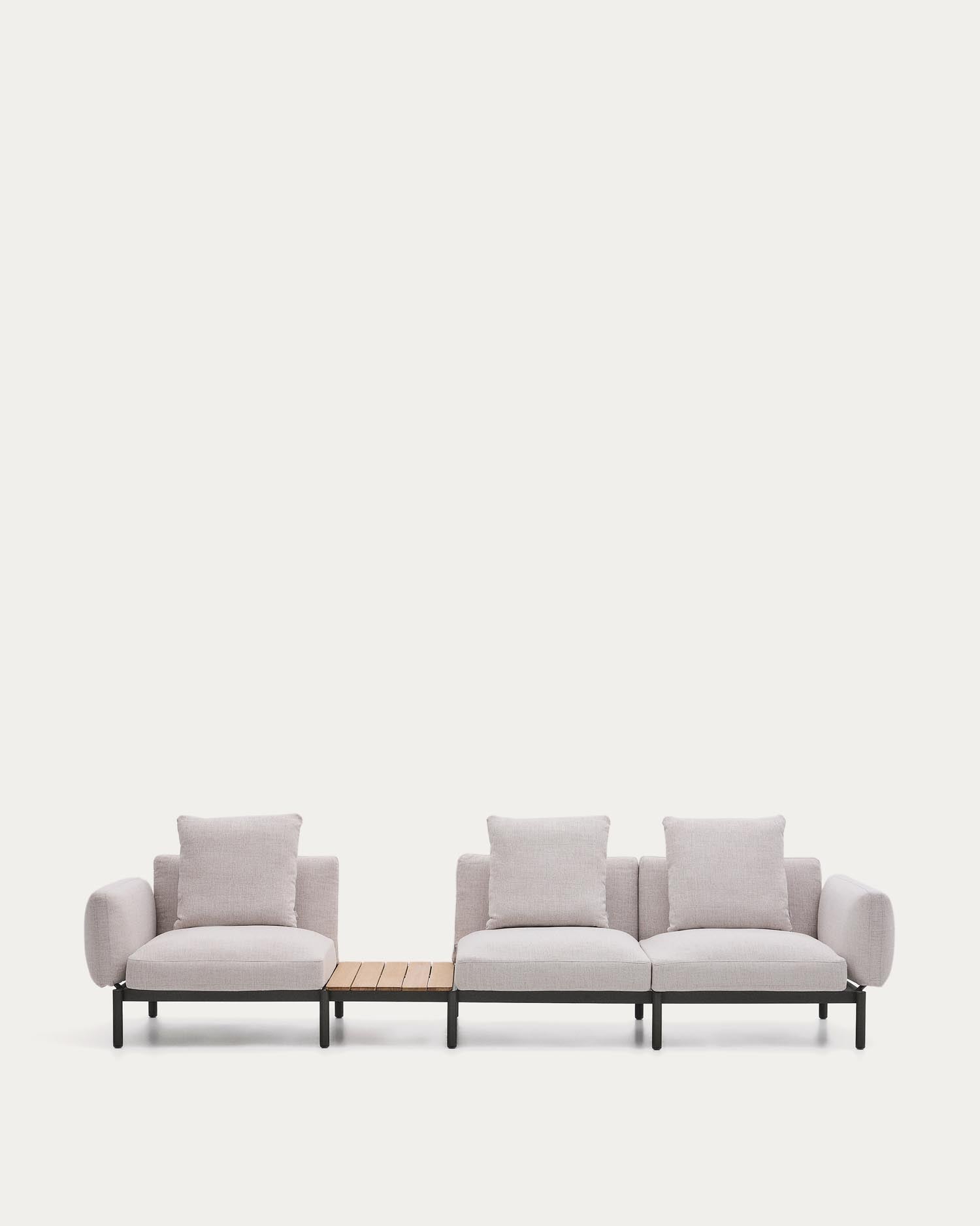 Modulares Outdoor-Sofa Sorells mit 3 Sitzplätzen mit beigefarbener Polsterung und grauem Aluminium, mit Tisch aus Teakholz, 341 x 113 cm, FSC 100 % in Beige präsentiert im Onlineshop von KAQTU Design AG. Lounge Sofa ist von Kave Home