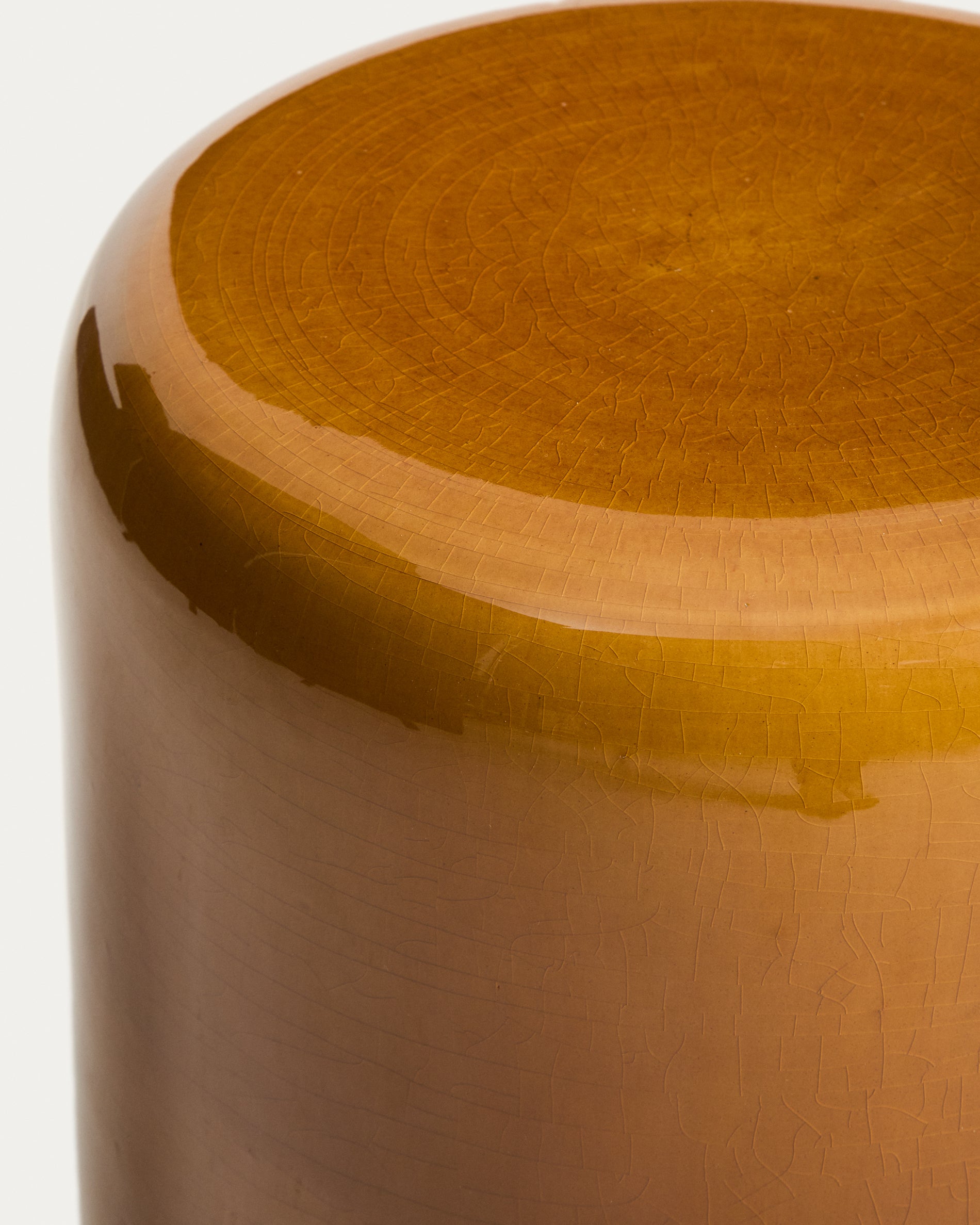 Outdoor-Beistelltisch Mesquida aus Keramik mit senfgelber Glasur, Ø 35 cm in Senfgelb präsentiert im Onlineshop von KAQTU Design AG. Beistelltisch Outdoor ist von Kave Home