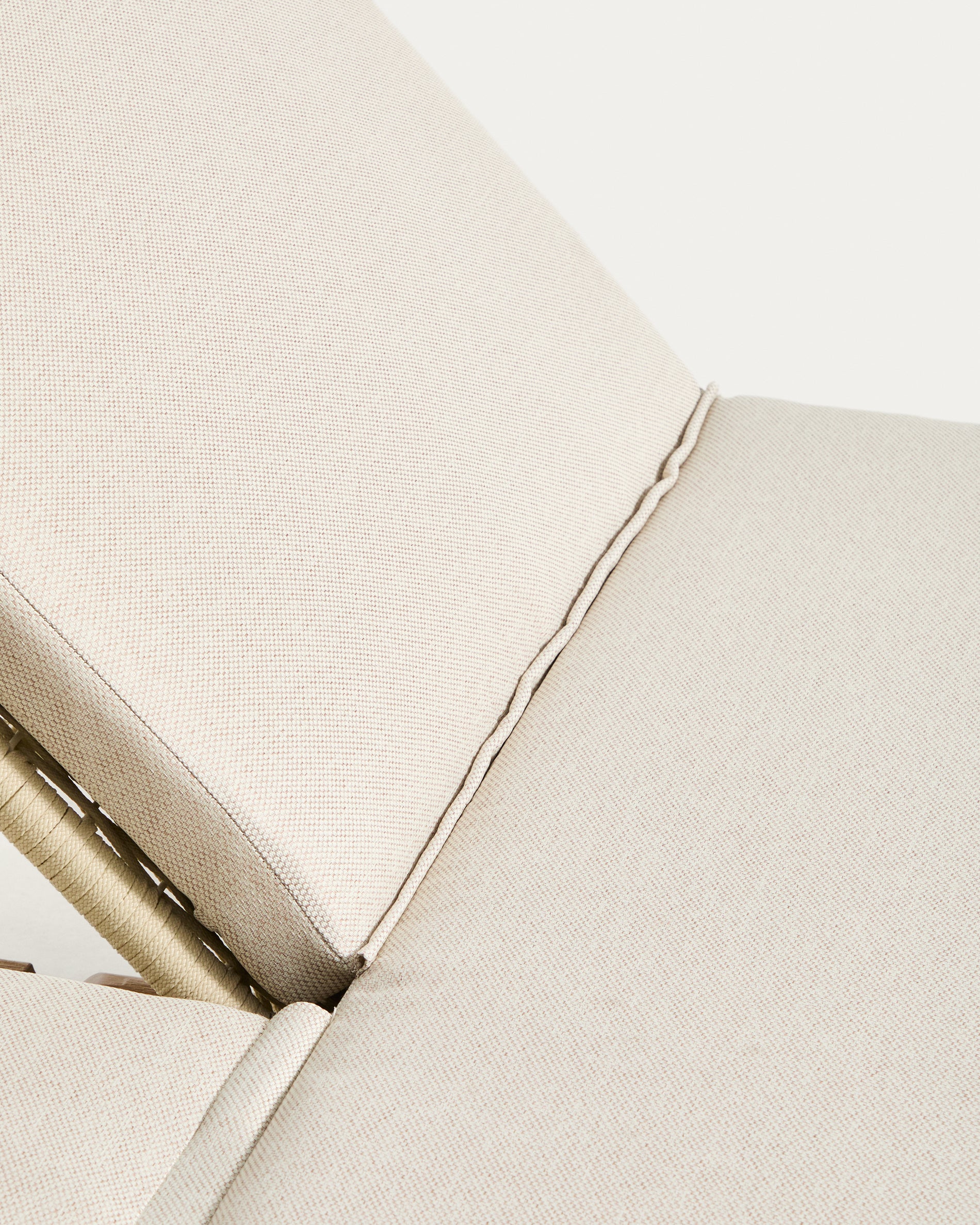 2er-Sonnenliege Alipa aus massivem Akazienholz und ecrufarbenem Seil, FSC 100 % in Ecru präsentiert im Onlineshop von KAQTU Design AG. Liegestuhl ist von Kave Home