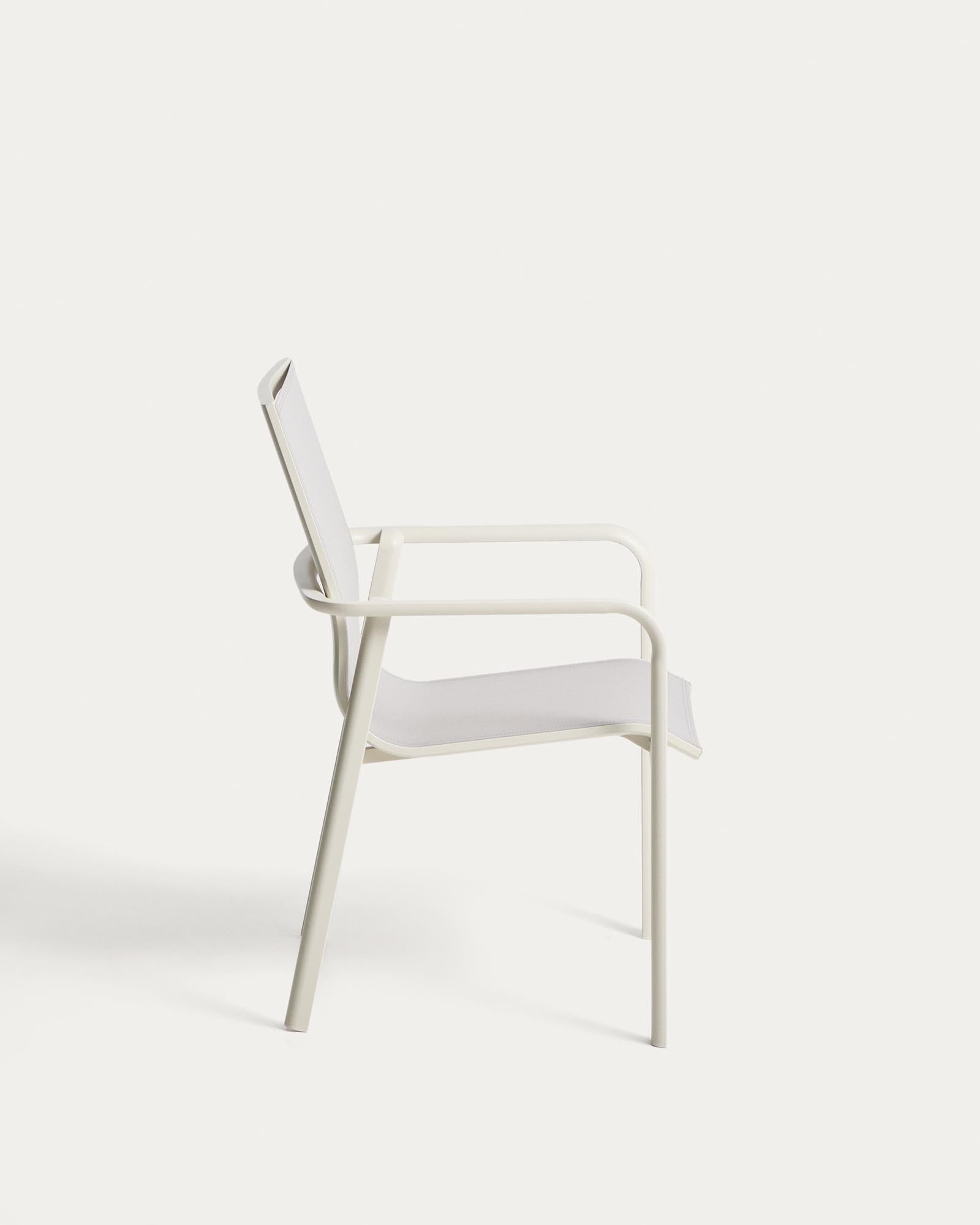 Stapelbarer Outdoor-Stuhl Canea in Ecru, aus strapazierfähigem beigem Texteline und Aluminium, perfekt für stilvolle Gartenmöbel.