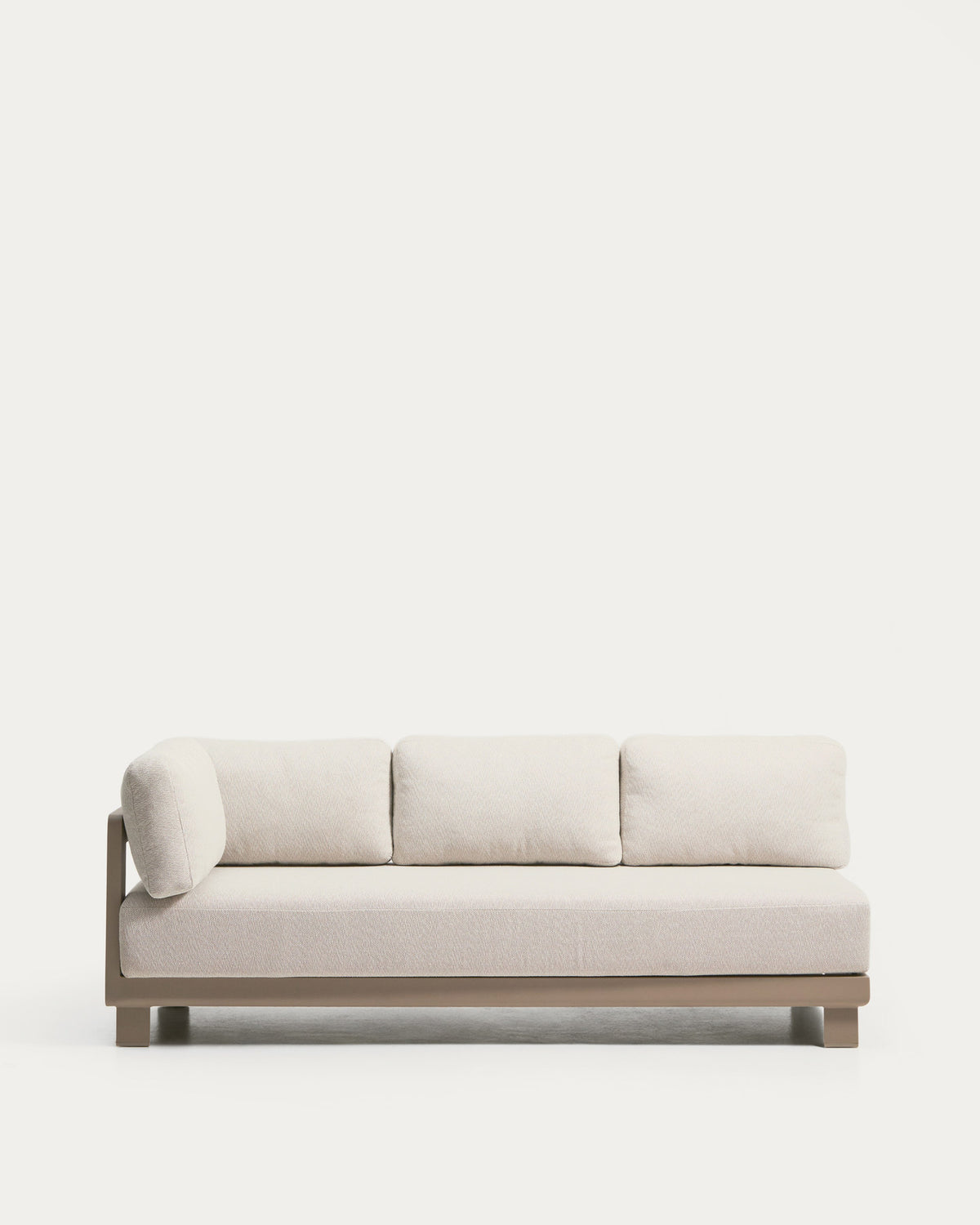 3-Sitzer-Sofa Nerano aus Aluminium in Taupe, 208 cm in Taupe, Beige, Ecru präsentiert im Onlineshop von KAQTU Design AG. Lounge Sofa ist von Kave Home