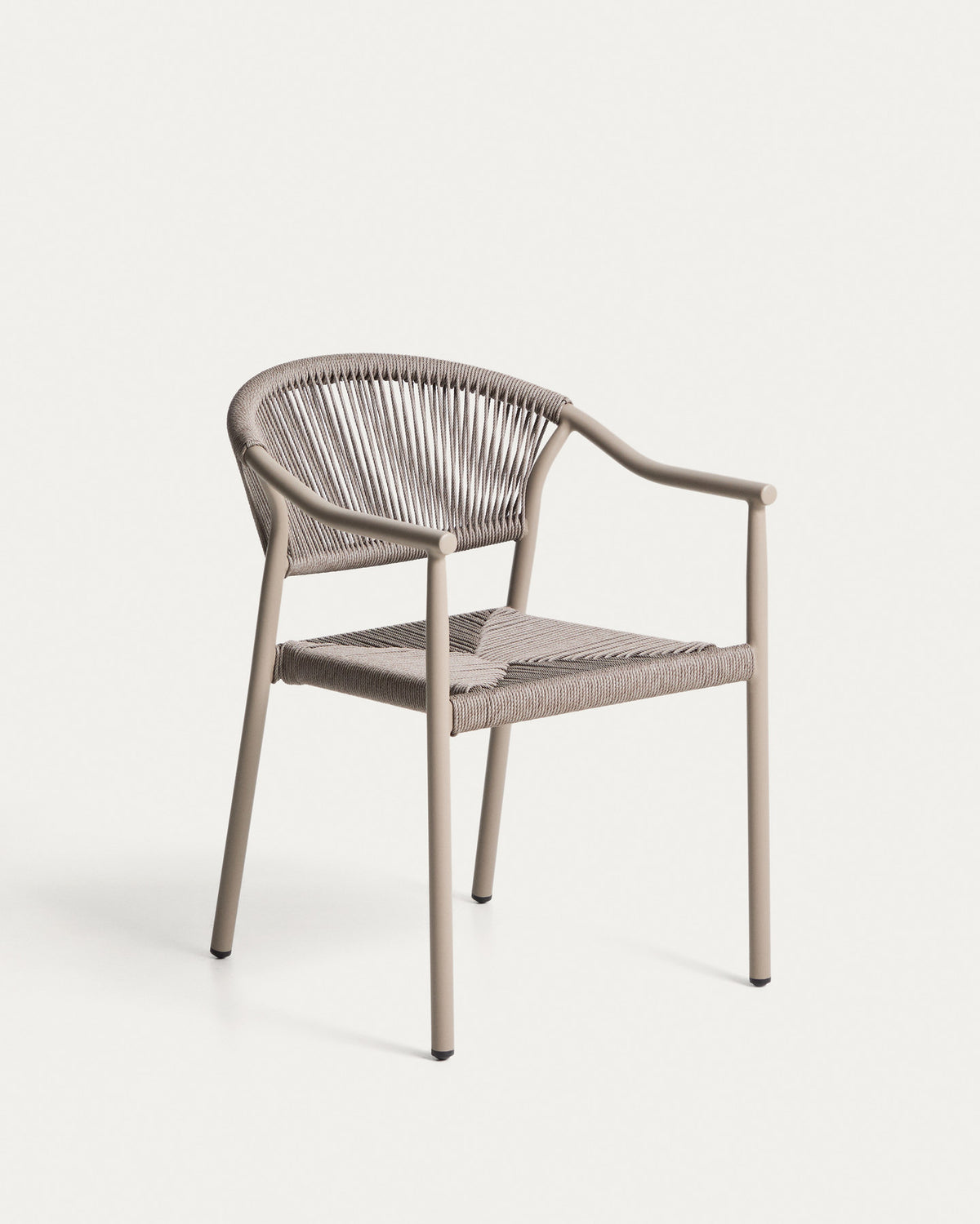 Stapelbarer Outdoor-Stuhl Livadia aus Aluminium in Taupe in Taupe, Beige, Ecru präsentiert im Onlineshop von KAQTU Design AG. Gartenstuhl ist von Kave Home