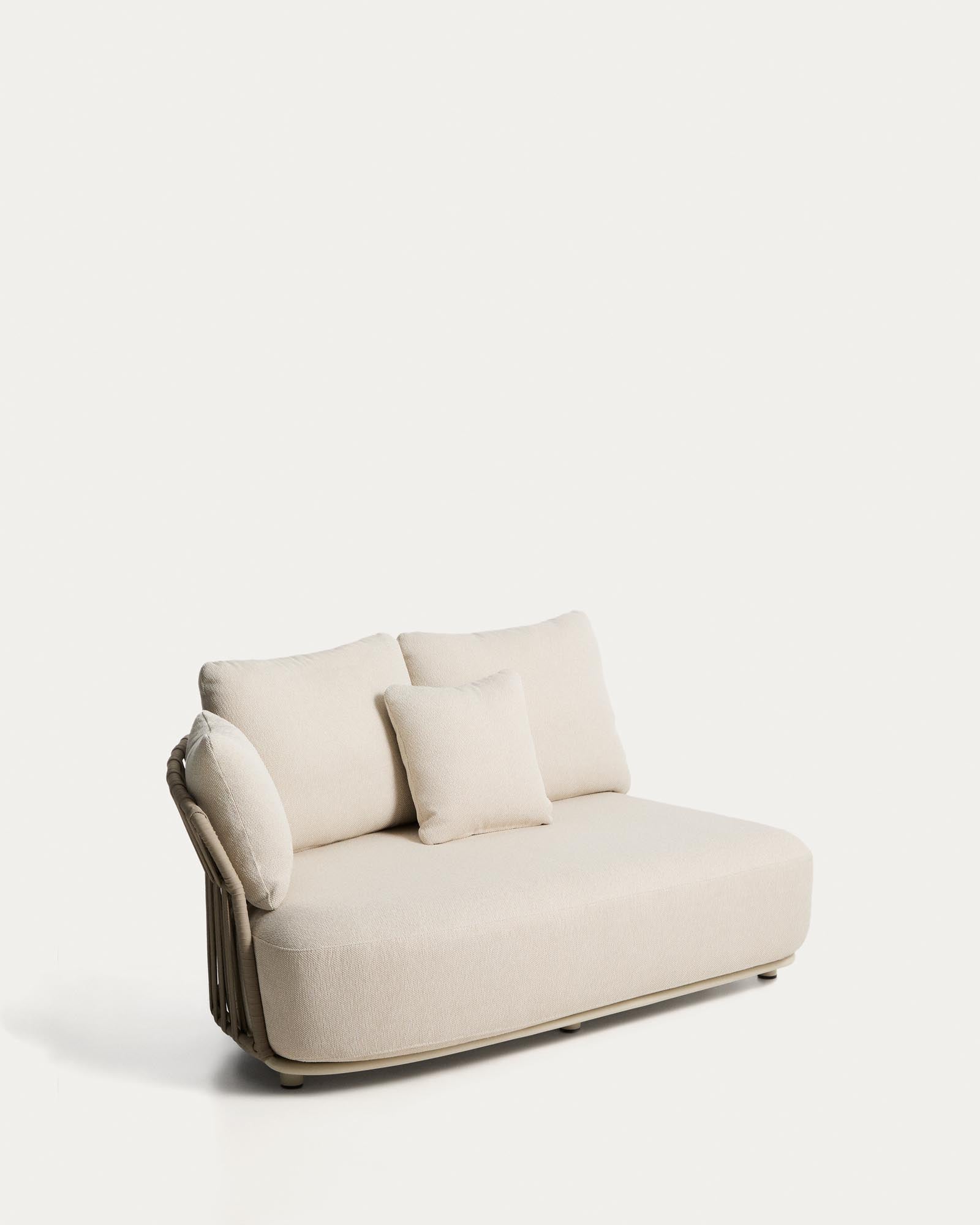 Elegantes Ecrufarbenes 2-Sitzer-Sofa Osani mit taupefarbenem Seil, ideal für entspannte Wohnräume und geschmackvolle Akzente.