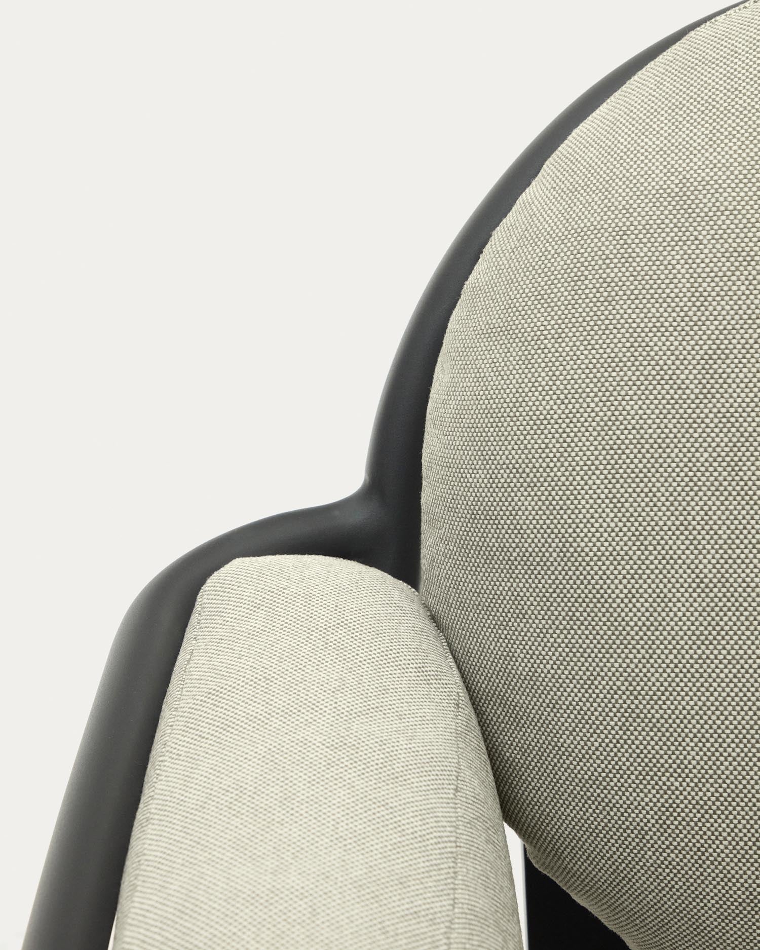 Outdoor-Sessel Joncols mit Bezug in Beige aus Aluminium mit grau lackiertem Finish in Grau präsentiert im Onlineshop von KAQTU Design AG. Outdoor-Sessel ist von Kave Home