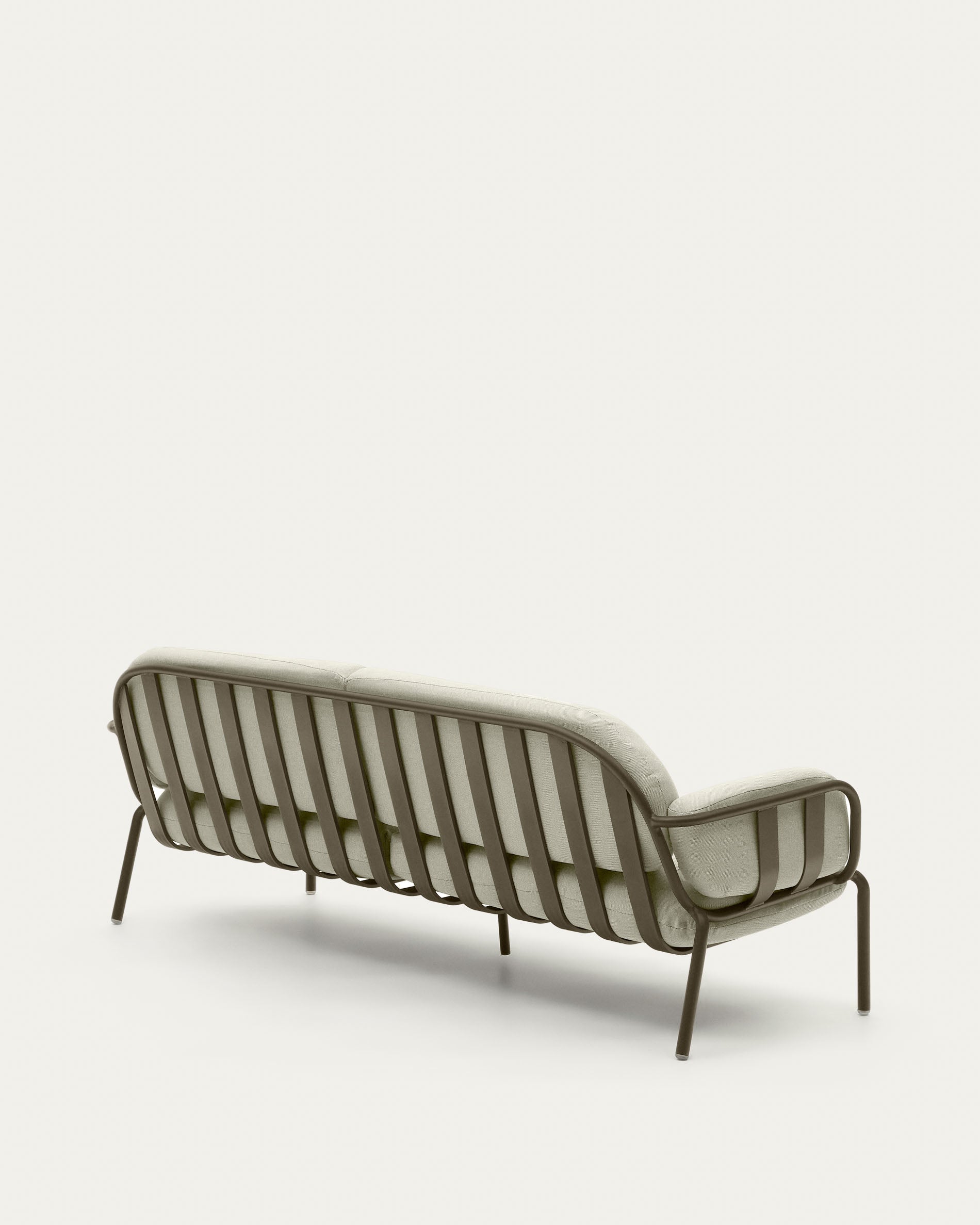 Elegantes 3-Sitzer-Gartensofa aus grünem Aluminium, wetterfest, mit abnehmbaren Kissen für stilvollen Komfort im Freien.