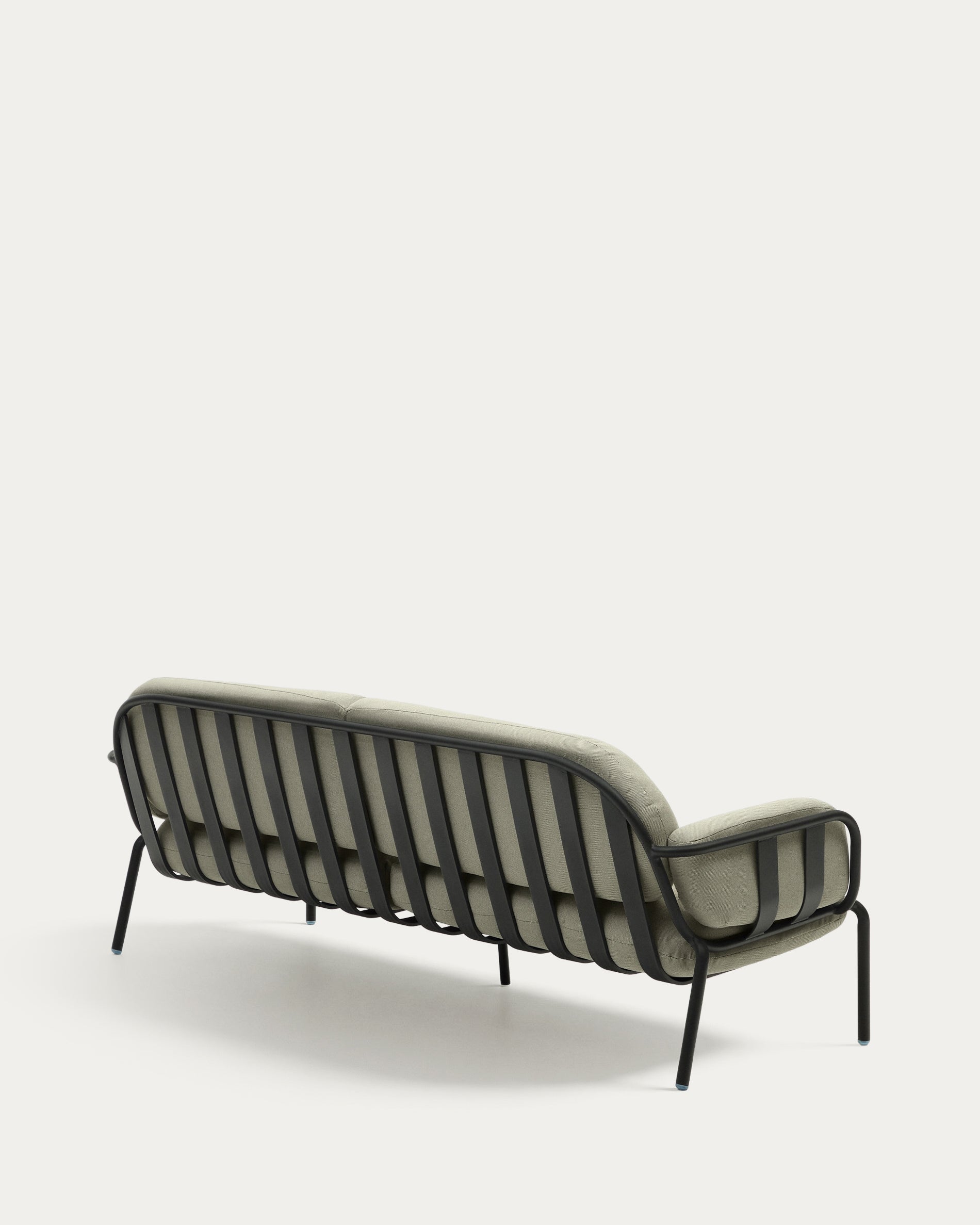 3-Sitzer-Outdoor-Sofa Joncols mit Bezug in Beige aus Aluminium mit grau lackiertem Finish 225 cm in Grau präsentiert im Onlineshop von KAQTU Design AG. Loungesofa ist von Kave Home