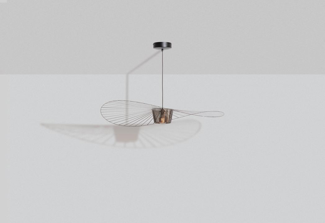 Vertigo Pendelleuchte von Petite Friture in Bronze, Schirm aus Polyurethanbändern auf Struktur aus Stahl und Fiberglas, Durchmesser 110 cm.
