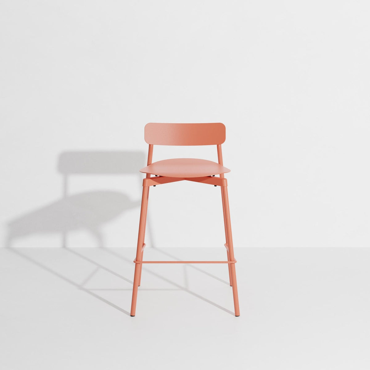 Barhocker Fromme aus Aluminium mit mattierter Pulverbeschichtung, schlanke stromlinienförmige Form, Sitzhöhe 75cm, Design von Tom Chung.