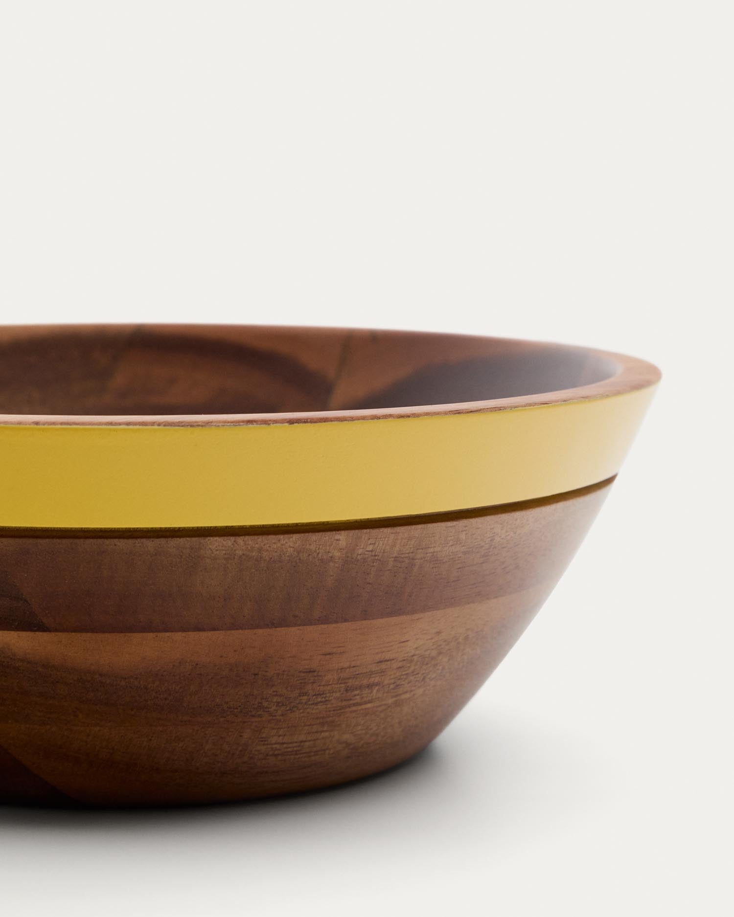 Gelbe Schale Zairin aus Akazienholz, FSC 100 % in Gelb präsentiert im Onlineshop von KAQTU Design AG. Schale ist von Kave Home