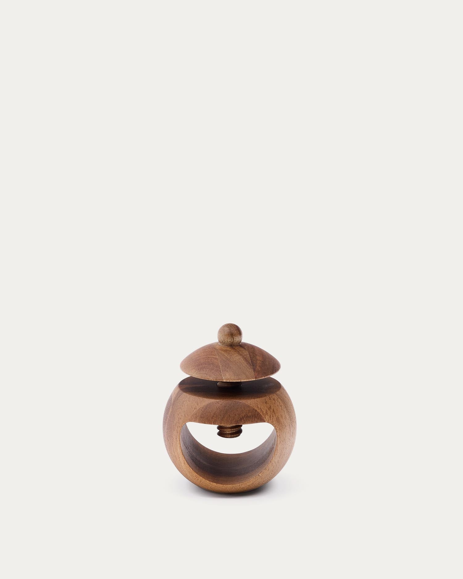 Nussknacker Nukha aus Akazienholz, FSC 100 % in Natur präsentiert im Onlineshop von KAQTU Design AG. Küchenhelfer ist von Kave Home
