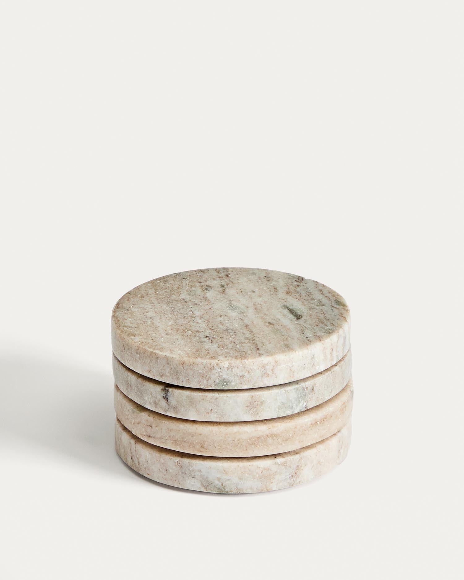 Set Zera aus 4 Marmoruntersetzern in Beige in Hellbraun präsentiert im Onlineshop von KAQTU Design AG. Glasuntersetzer ist von Kave Home