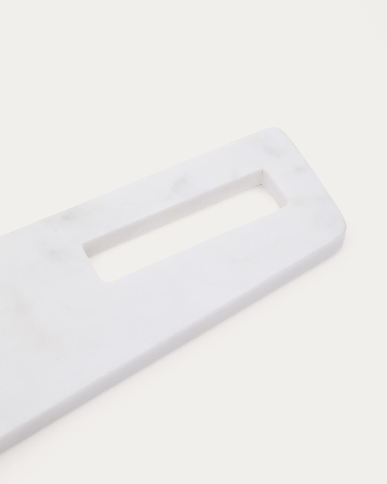 Kleines Servierbrett Nira aus weissem und schwarzem Marmor in Weiss, Schwarz präsentiert im Onlineshop von KAQTU Design AG. Schneidbrett ist von Kave Home